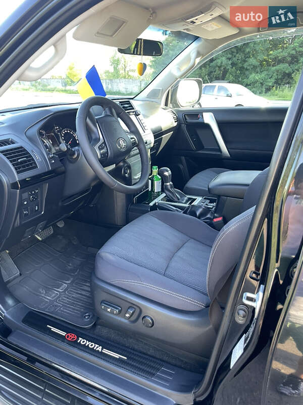 Внедорожник / Кроссовер Toyota Land Cruiser Prado 2019 в Полтаве