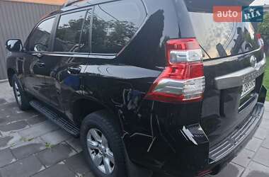 Позашляховик / Кросовер Toyota Land Cruiser Prado 2014 в 