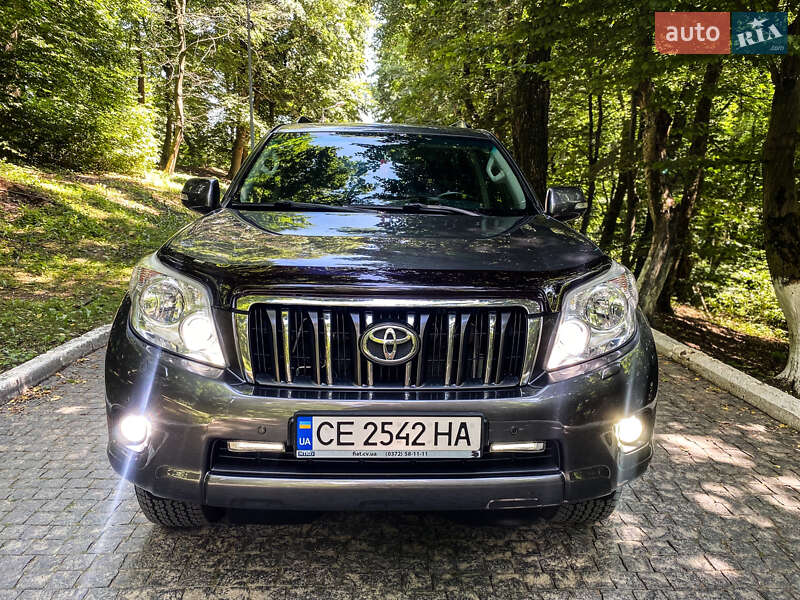 Внедорожник / Кроссовер Toyota Land Cruiser Prado 2011 в Черновцах