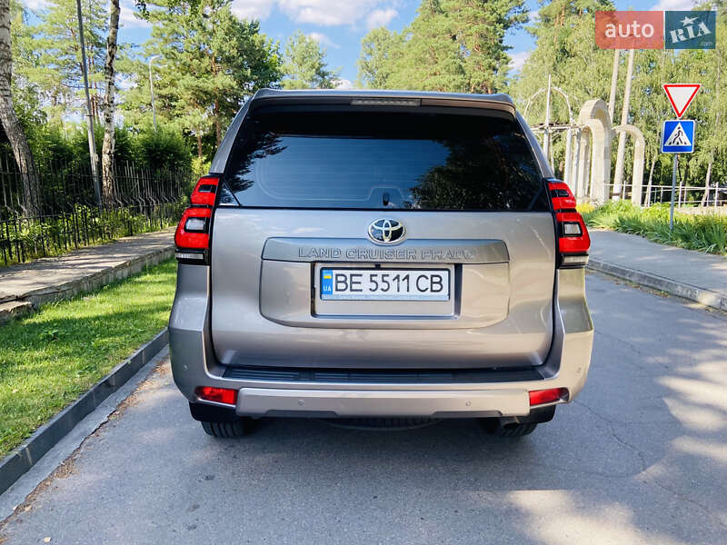 Позашляховик / Кросовер Toyota Land Cruiser Prado 2018 в Києві