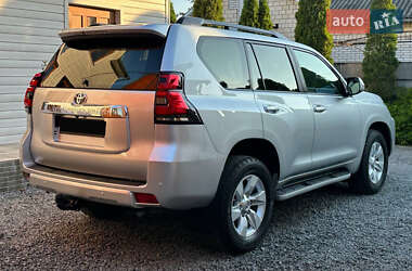 Внедорожник / Кроссовер Toyota Land Cruiser Prado 2020 в 