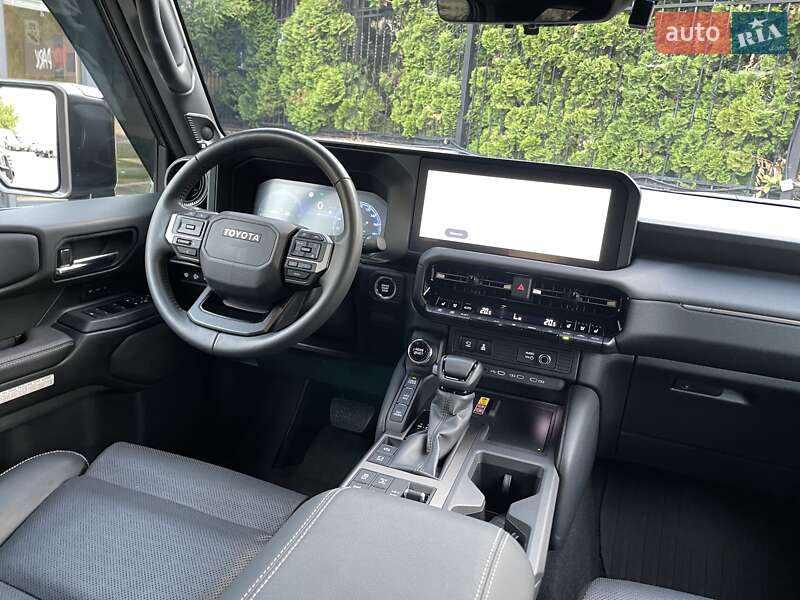 Внедорожник / Кроссовер Toyota Land Cruiser Prado 2024 в Киеве