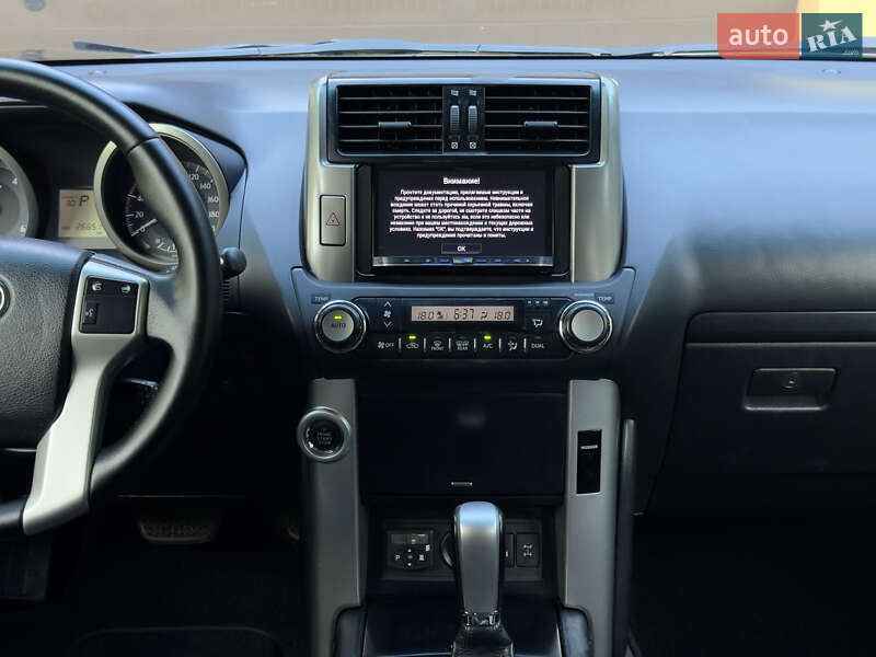 Позашляховик / Кросовер Toyota Land Cruiser Prado 2012 в Києві