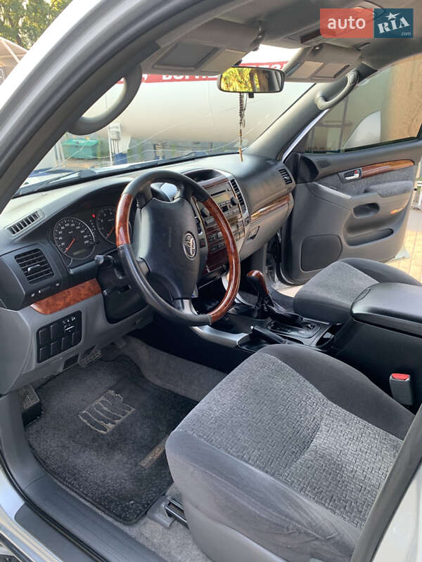 Внедорожник / Кроссовер Toyota Land Cruiser Prado 2007 в Днепре