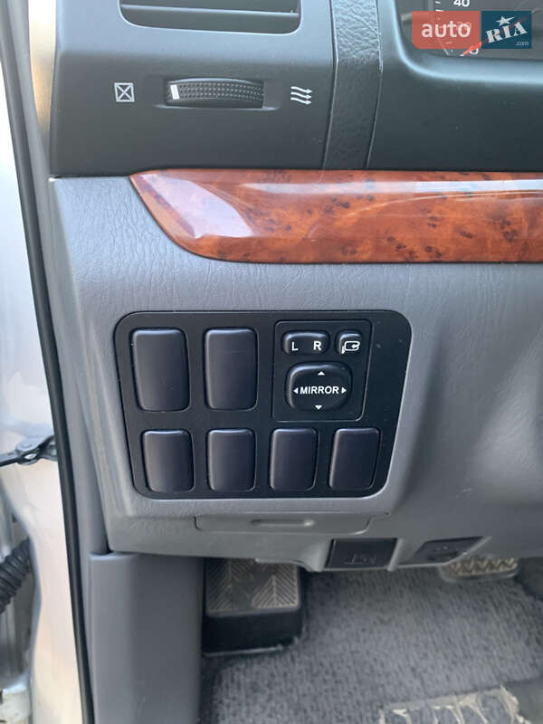 Внедорожник / Кроссовер Toyota Land Cruiser Prado 2007 в Днепре