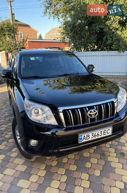 Внедорожник / Кроссовер Toyota Land Cruiser Prado 2012 в 