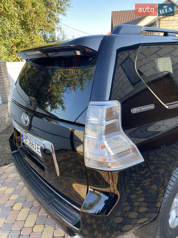 Внедорожник / Кроссовер Toyota Land Cruiser Prado 2012 в Хмельнике