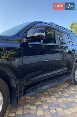 Внедорожник / Кроссовер Toyota Land Cruiser Prado 2012 в 