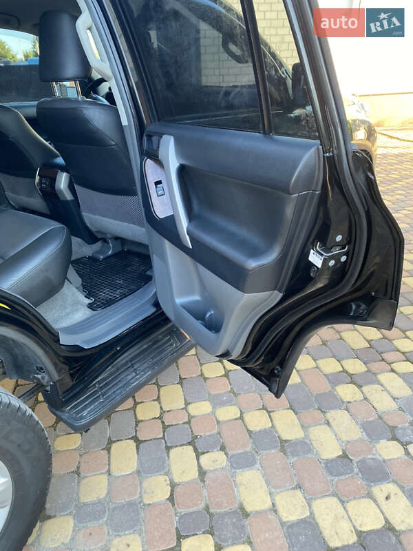 Внедорожник / Кроссовер Toyota Land Cruiser Prado 2012 в Хмельнике