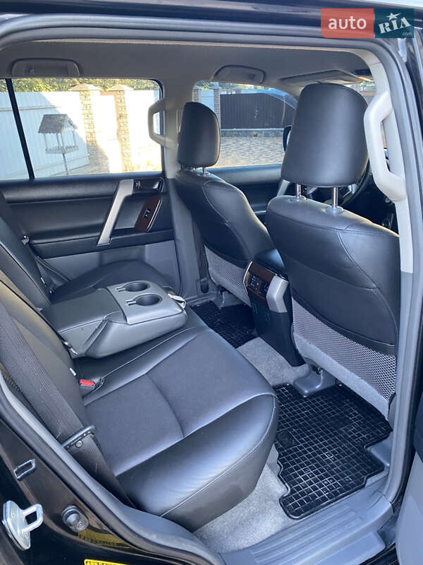 Внедорожник / Кроссовер Toyota Land Cruiser Prado 2012 в Хмельнике