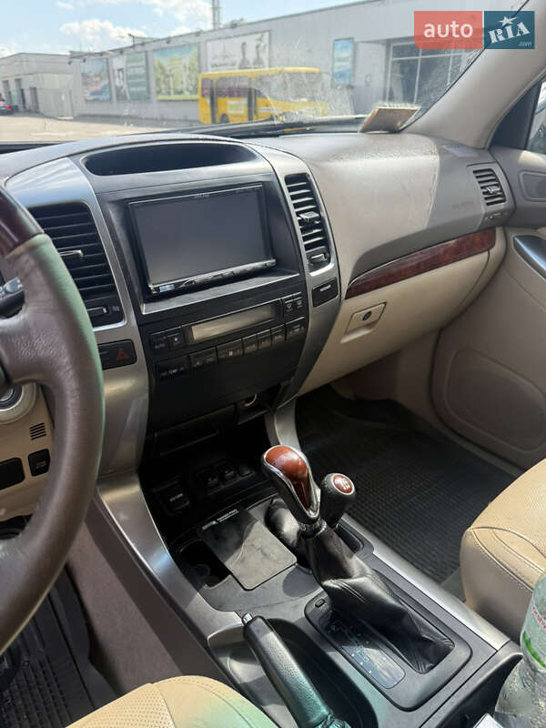 Внедорожник / Кроссовер Toyota Land Cruiser Prado 2006 в Киеве фото 14 Внедорожник / Кроссовер Toyota Land Cruiser Prado 2006 в Киеве
