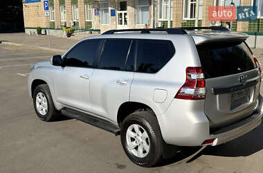 Позашляховик / Кросовер Toyota Land Cruiser Prado 2017 в 