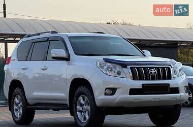 Внедорожник / Кроссовер Toyota Land Cruiser Prado 2011 в 