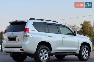 Внедорожник / Кроссовер Toyota Land Cruiser Prado 2011 в 