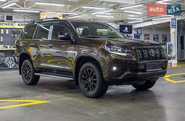 Внедорожник / Кроссовер Toyota Land Cruiser Prado 2021 в Черновцах