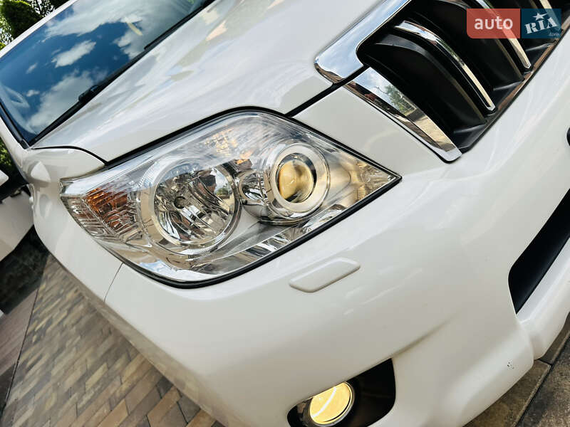 Позашляховик / Кросовер Toyota Land Cruiser Prado 2012 в Нижній Апші