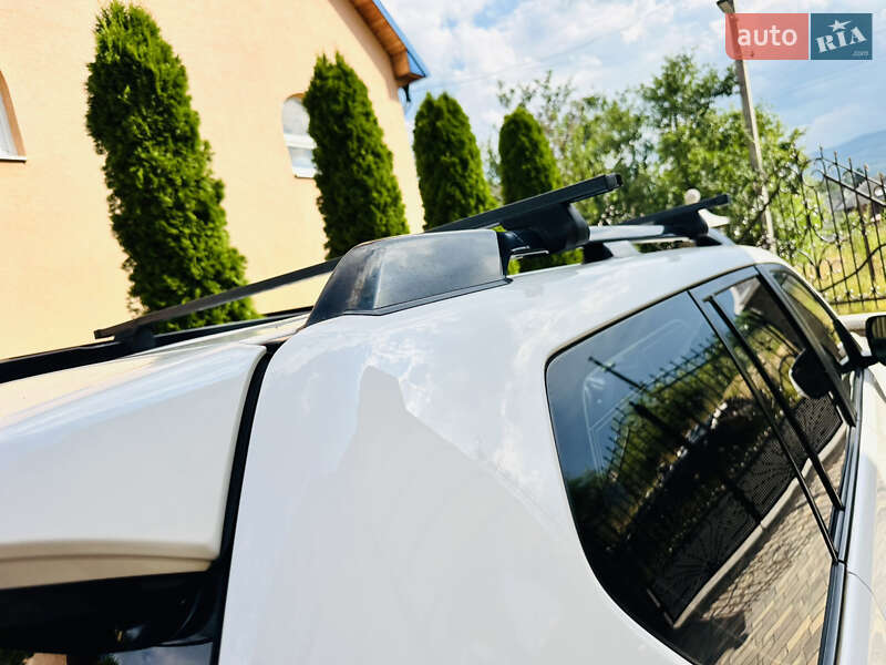 Позашляховик / Кросовер Toyota Land Cruiser Prado 2012 в Нижній Апші