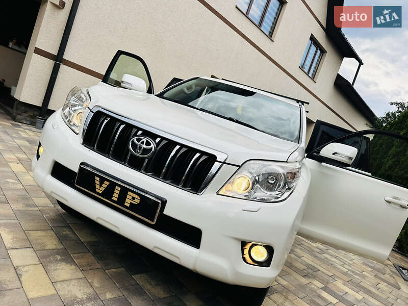 Позашляховик / Кросовер Toyota Land Cruiser Prado 2012 в Нижній Апші