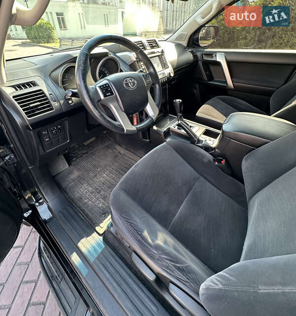 Внедорожник / Кроссовер Toyota Land Cruiser Prado 2017 в Днепре