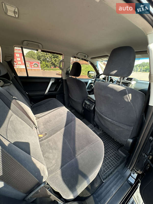 Внедорожник / Кроссовер Toyota Land Cruiser Prado 2017 в Днепре