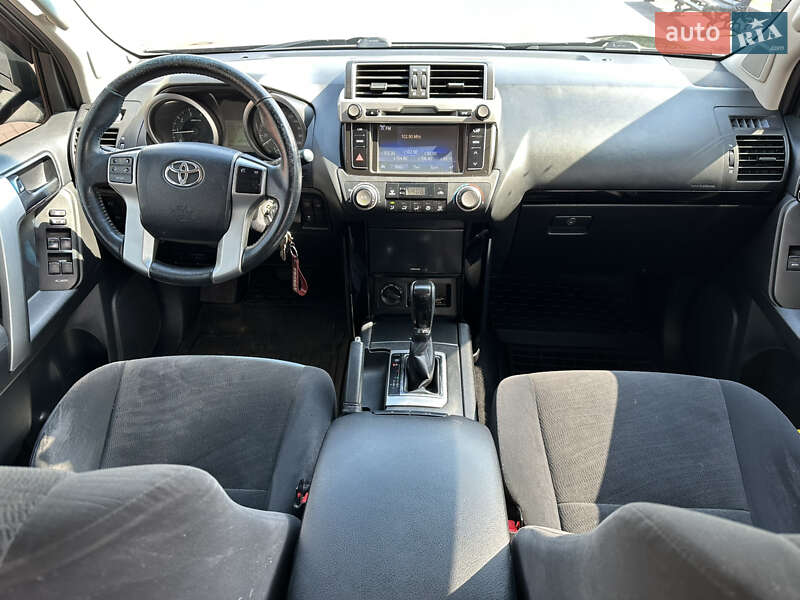 Внедорожник / Кроссовер Toyota Land Cruiser Prado 2017 в Днепре