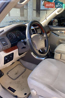 Внедорожник / Кроссовер Toyota Land Cruiser Prado 2006 в 