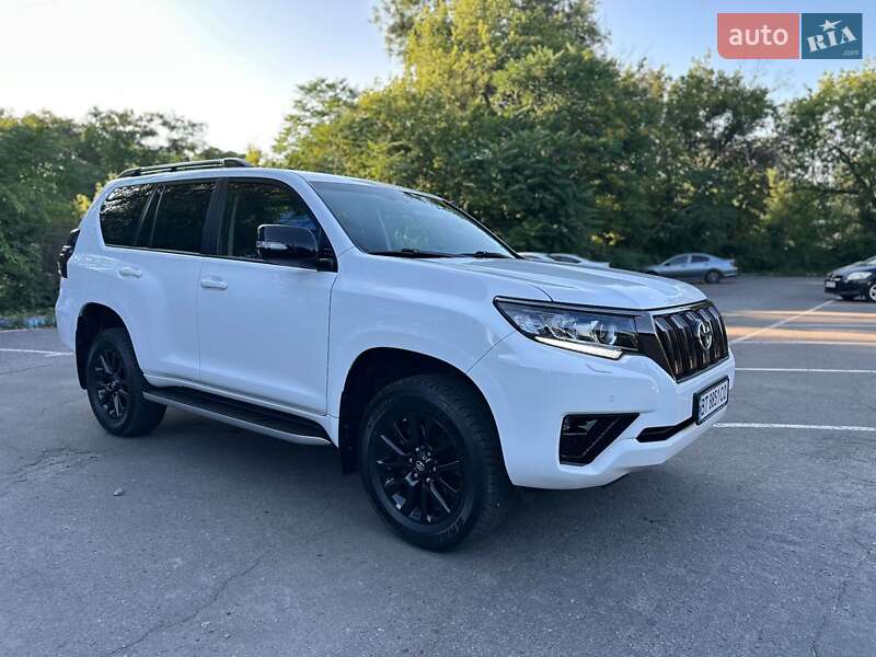 Внедорожник / Кроссовер Toyota Land Cruiser Prado 2021 в Днепре