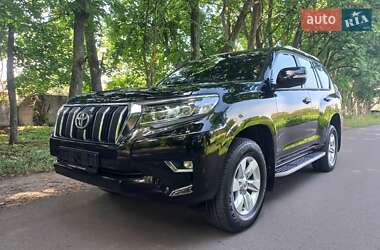 Позашляховик / Кросовер Toyota Land Cruiser Prado 2019 в 