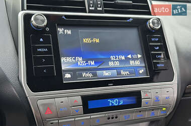 Позашляховик / Кросовер Toyota Land Cruiser Prado 2019 в  фото 31 Позашляховик / Кросовер Toyota Land Cruiser Prado 2019 в