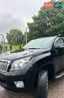 Позашляховик / Кросовер Toyota Land Cruiser Prado 2010 в Львові