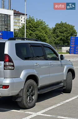 Внедорожник / Кроссовер Toyota Land Cruiser Prado 2004 в 
