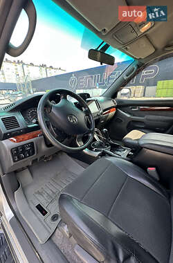 Внедорожник / Кроссовер Toyota Land Cruiser Prado 2004 в 