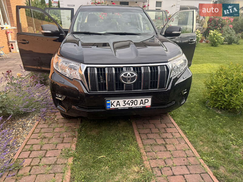 Позашляховик / Кросовер Toyota Land Cruiser Prado 2020 в Києві