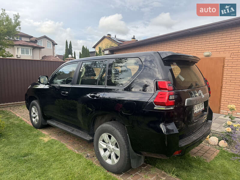 Позашляховик / Кросовер Toyota Land Cruiser Prado 2020 в Києві