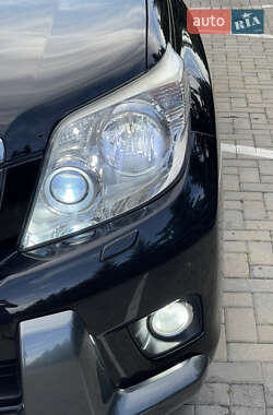 Внедорожник / Кроссовер Toyota Land Cruiser Prado 2011 в 