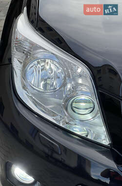 Внедорожник / Кроссовер Toyota Land Cruiser Prado 2011 в 