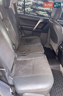 Внедорожник / Кроссовер Toyota Land Cruiser Prado 2011 в 