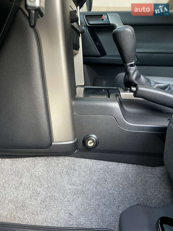 Внедорожник / Кроссовер Toyota Land Cruiser Prado 2011 в Харькове фото 153 Внедорожник / Кроссовер Toyota Land Cruiser Prado 2011 в Харькове