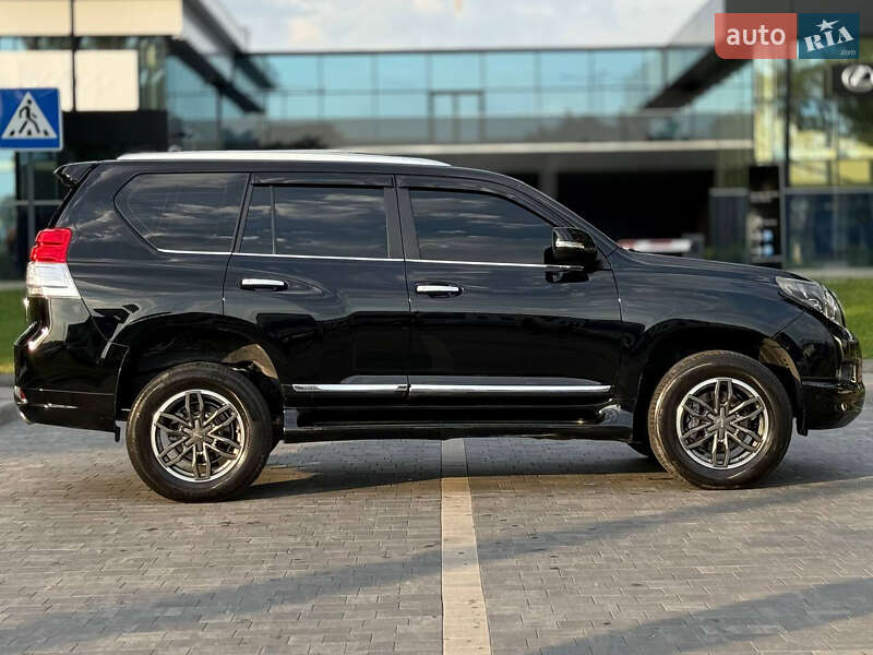 Внедорожник / Кроссовер Toyota Land Cruiser Prado 2010 в Днепре