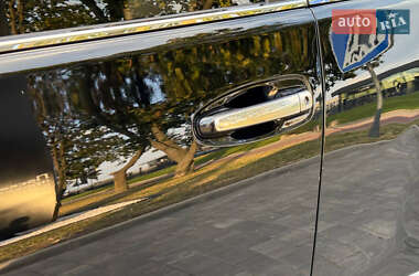 Внедорожник / Кроссовер Toyota Land Cruiser Prado 2010 в 