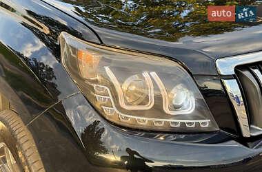 Внедорожник / Кроссовер Toyota Land Cruiser Prado 2010 в 