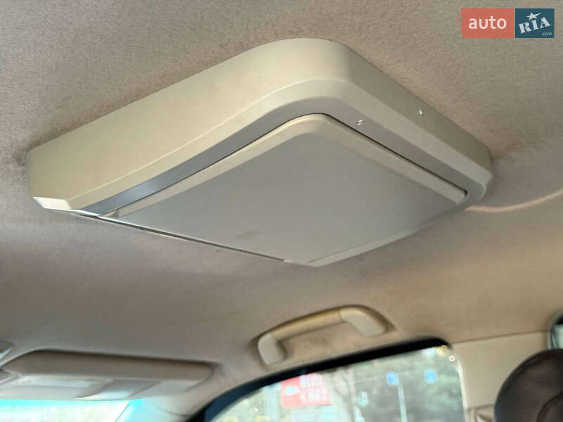 Внедорожник / Кроссовер Toyota Land Cruiser Prado 2010 в Днепре