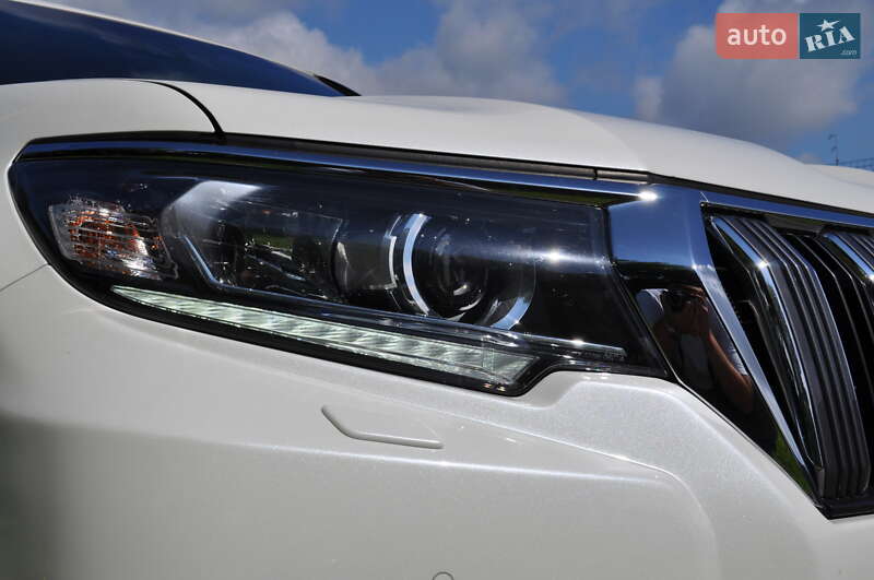 Внедорожник / Кроссовер Toyota Land Cruiser Prado 2019 в Киеве