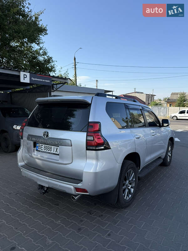 Внедорожник / Кроссовер Toyota Land Cruiser Prado 2018 в Очакове