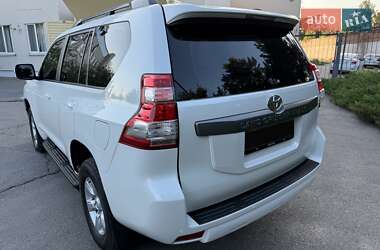 Внедорожник / Кроссовер Toyota Land Cruiser Prado 2014 в 