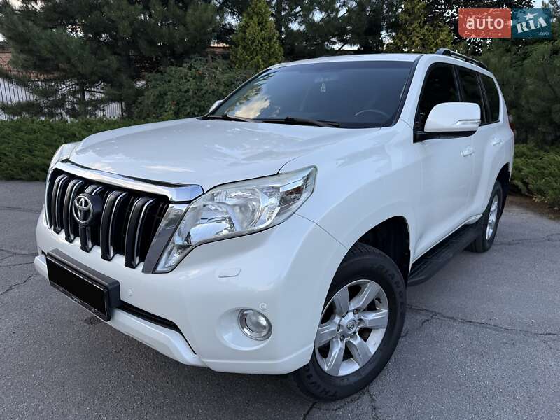 Позашляховик / Кросовер Toyota Land Cruiser Prado 2014 в Полтаві