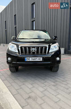 Внедорожник / Кроссовер Toyota Land Cruiser Prado 2013 в 