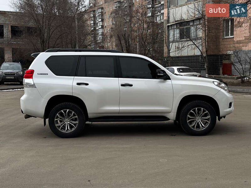 Toyota Land Cruiser Prado 2012