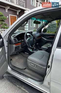 Внедорожник / Кроссовер Toyota Land Cruiser Prado 2007 в 