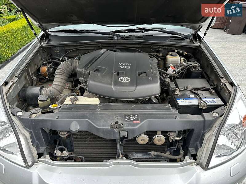 Позашляховик / Кросовер Toyota Land Cruiser Prado 2007 в Києві